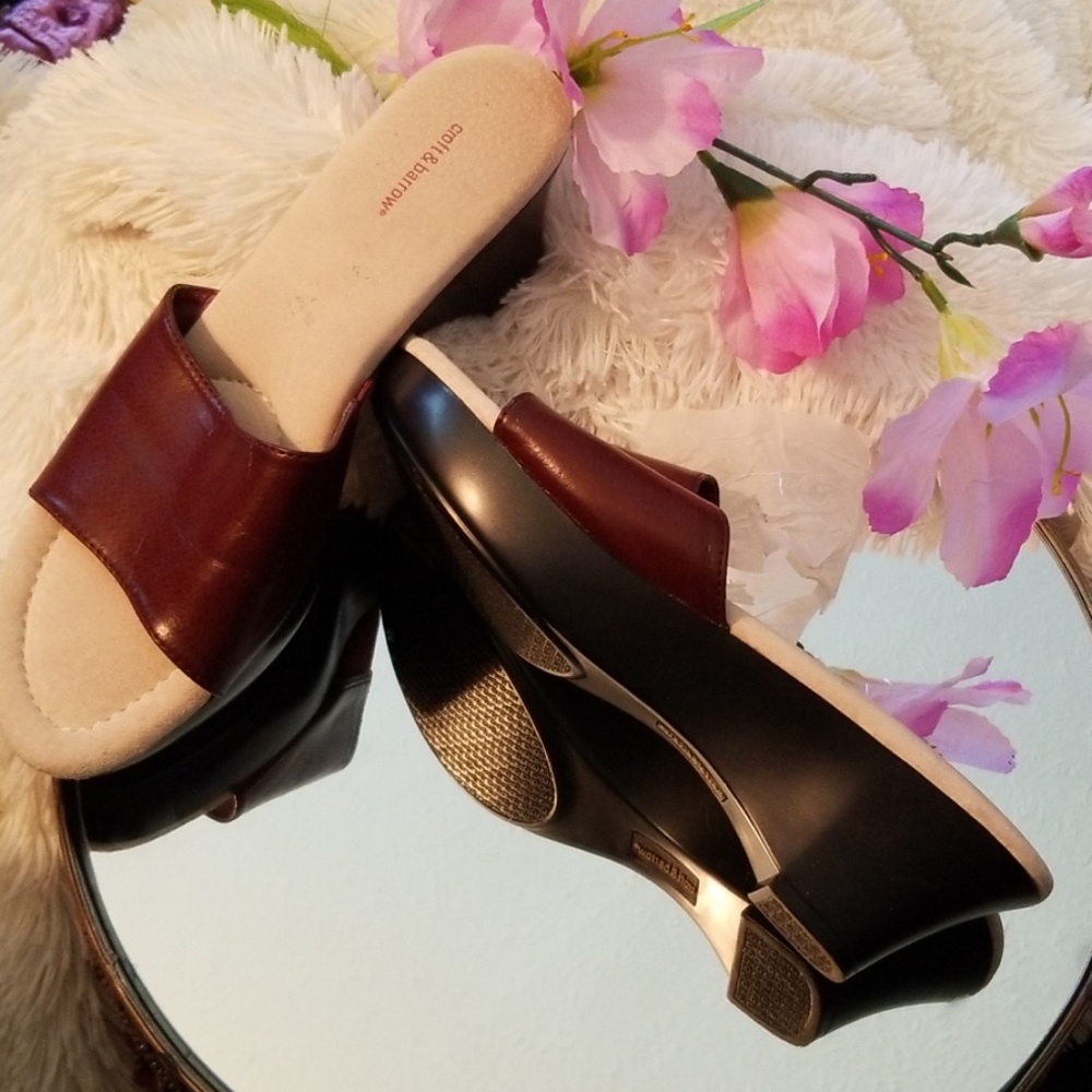 NWOT CROFT & BARROW SANDLES